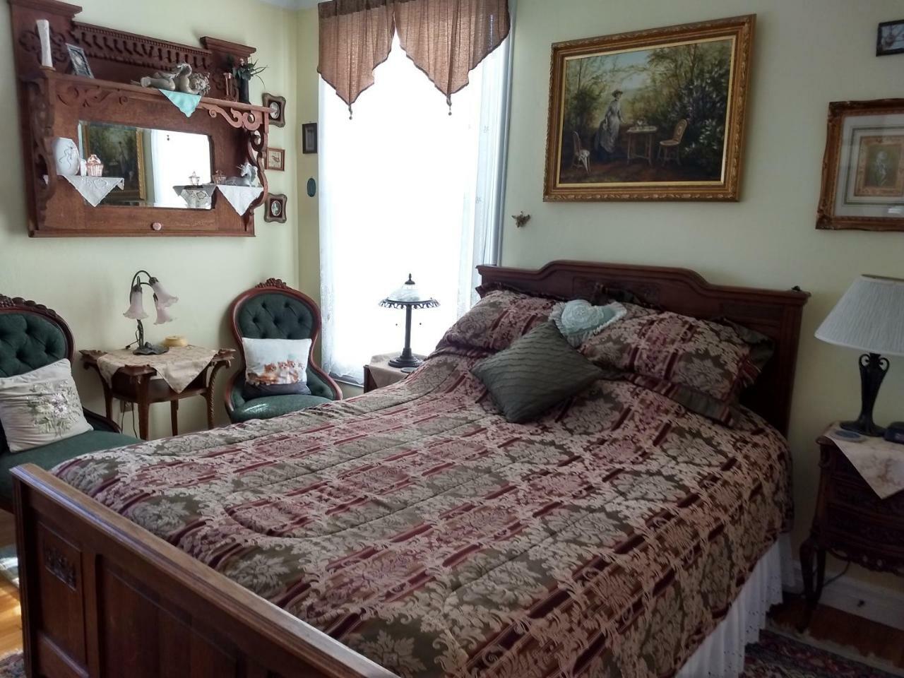 Armistead Cottage Bed & Breakfast Newport Exterior photo